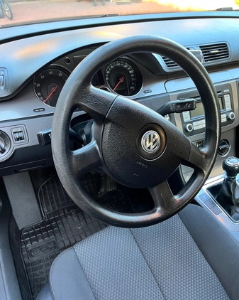 Volkswagen Passat cena 18900 przebieg: 320000, rok produkcji 2008 z Łuków małe 46
